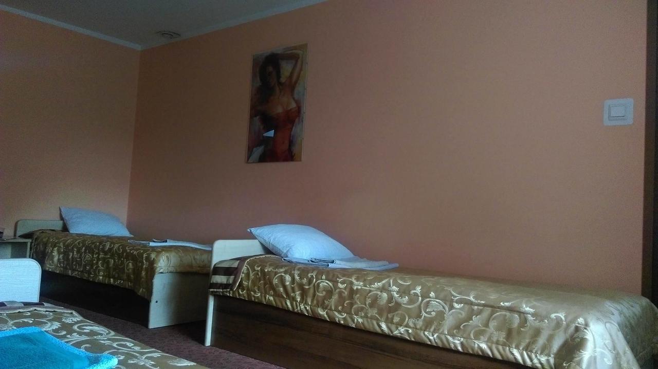 Zajazd Rys Łomża Extérieur photo